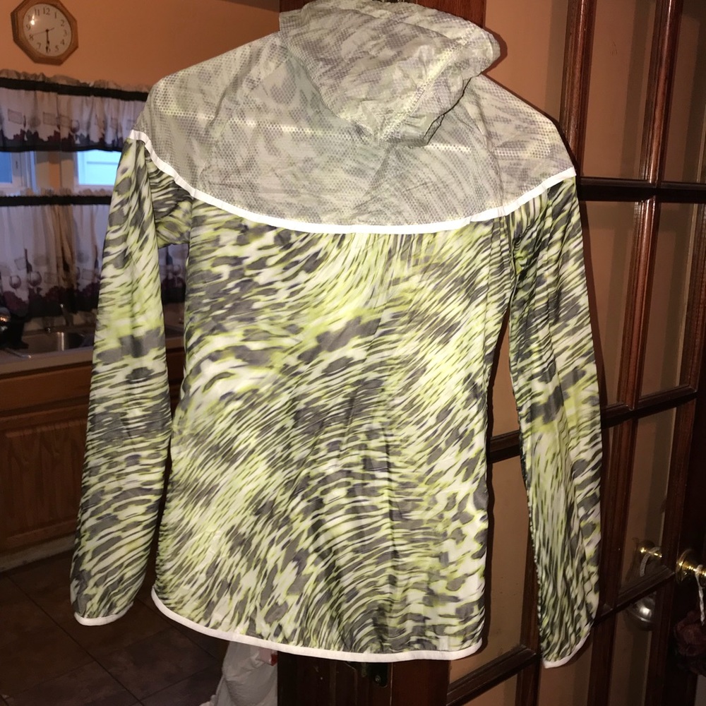 Nike jacket - Picture 2 of 2